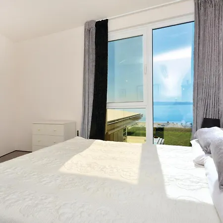 1 Bedroom Awesome In
