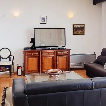 1 Bedroom Awesome In